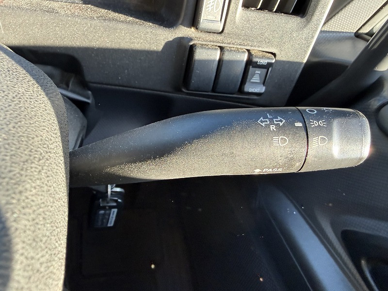 いすゞ ギガ QKG-CYJ77Bの写真27