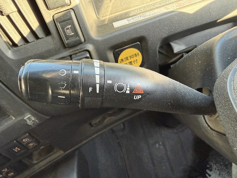 いすゞ ギガ QKG-CYJ77Bの写真28