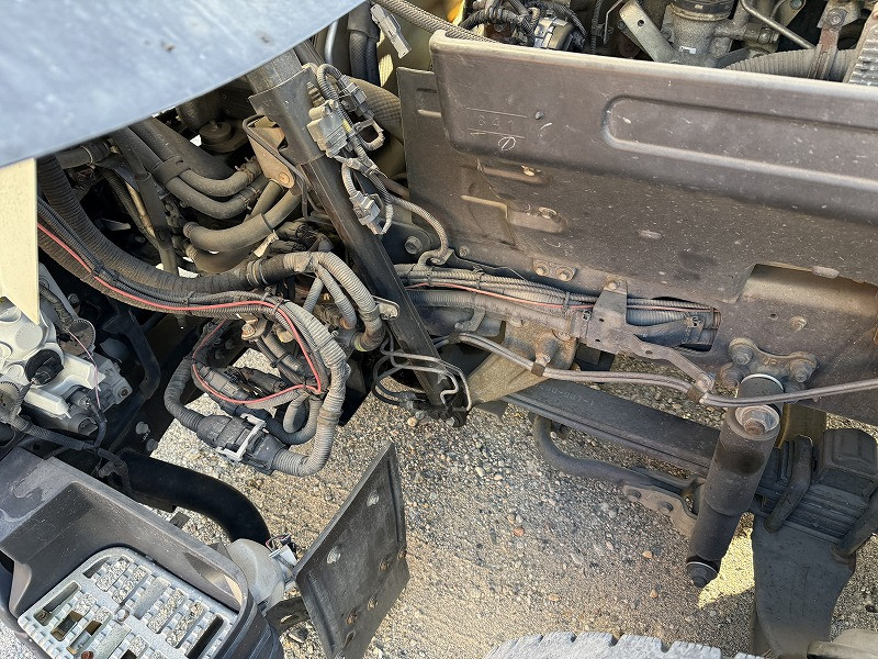 いすゞ ギガ QKG-CYJ77Bの写真30