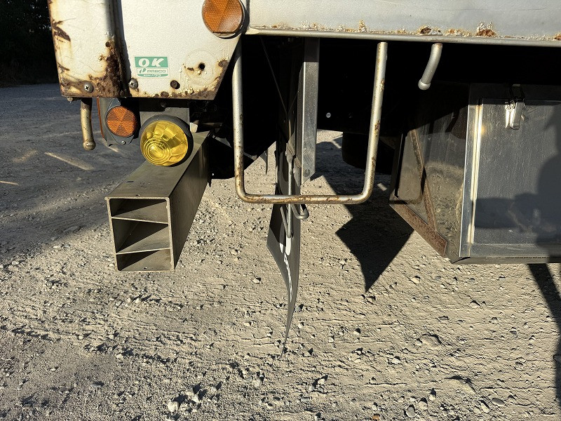 いすゞ ギガ QKG-CYJ77Bの写真36