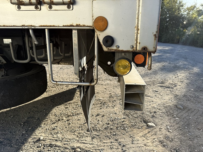 いすゞ ギガ QKG-CYJ77Bの写真37