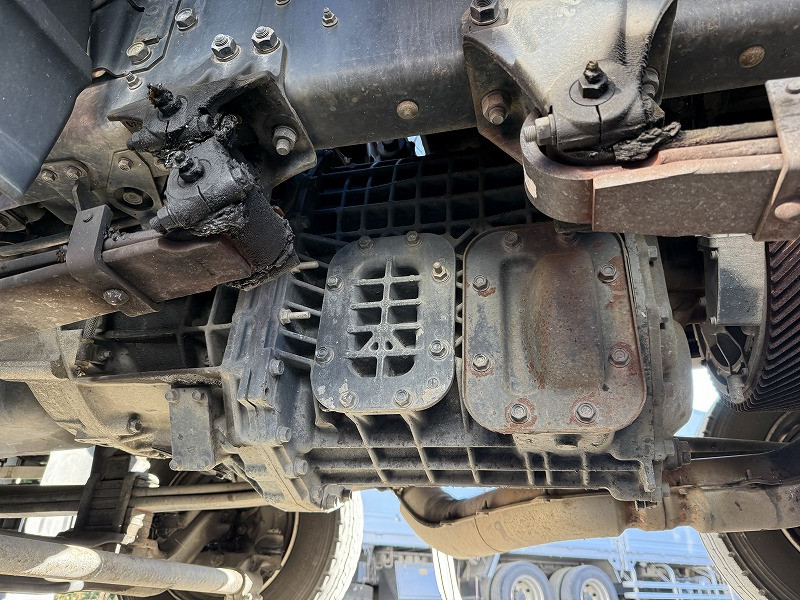 いすゞ ギガ QKG-CYJ77Bの写真46