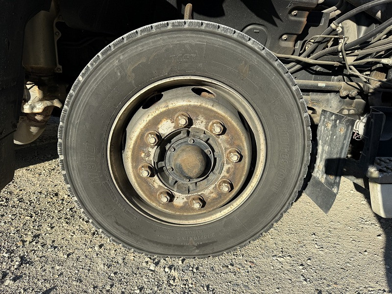 いすゞ ギガ QKG-CYJ77Bの写真49