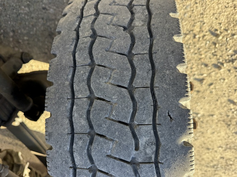 いすゞ ギガ QKG-CYJ77Bの写真50