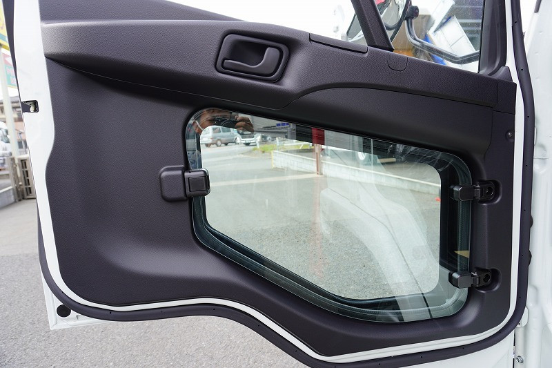 三菱 ファイター 2KG-FK62FZ(2WD)の写真46