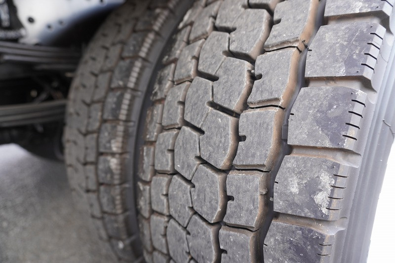 三菱 ファイター 2KG-FK62FZ(2WD)の写真10