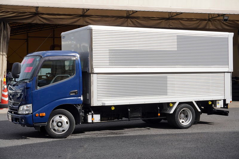 日野 デュトロ TKG-XZU655M(2WD)の写真1