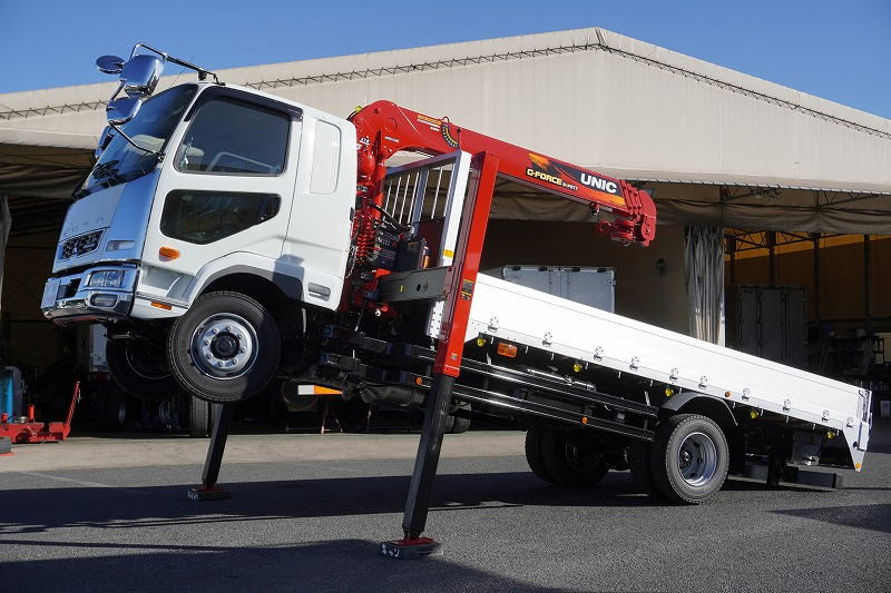 三菱 ファイター 2KG-FK62FZ(2WD)の写真1