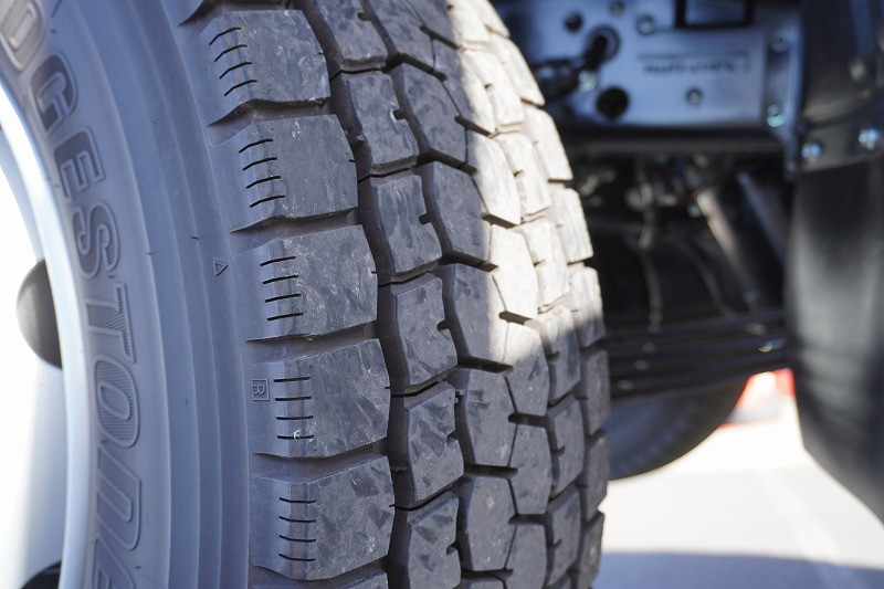 三菱 ファイター 2KG-FK62FZ(2WD)の写真10