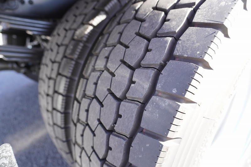 三菱 ファイター 2KG-FK62FZ(2WD)の写真11