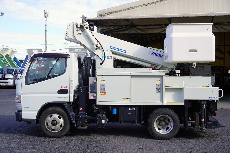 三菱 キャンター TPG-FEA50(2WD)の写真3