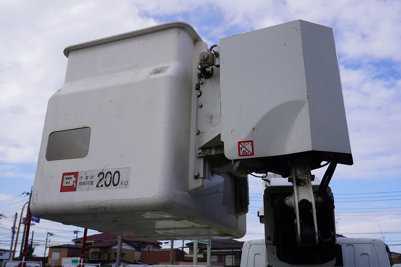 三菱 キャンター TPG-FEA50(2WD)の写真32