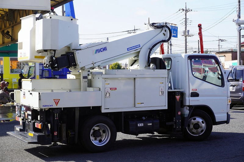 三菱 キャンター TPG-FEA50(2WD)の写真8