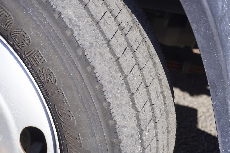 三菱 キャンター TPG-FEA50(2WD)の写真9