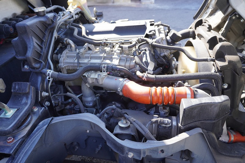 三菱 キャンター TPG-FEA50(2WD)の写真15
