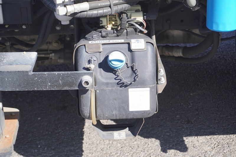 三菱 キャンター TPG-FEA50(2WD)の写真17