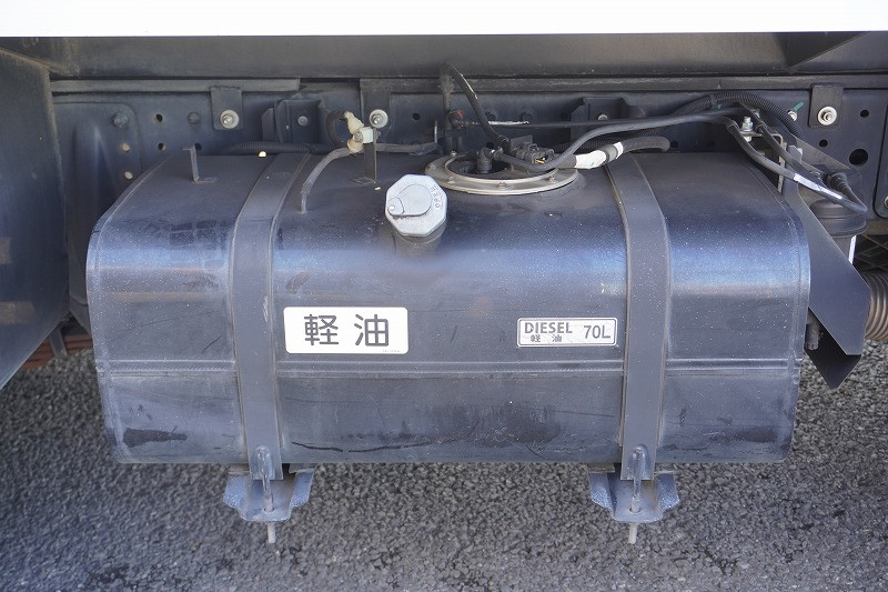 三菱 キャンター TPG-FEA50(2WD)の写真25