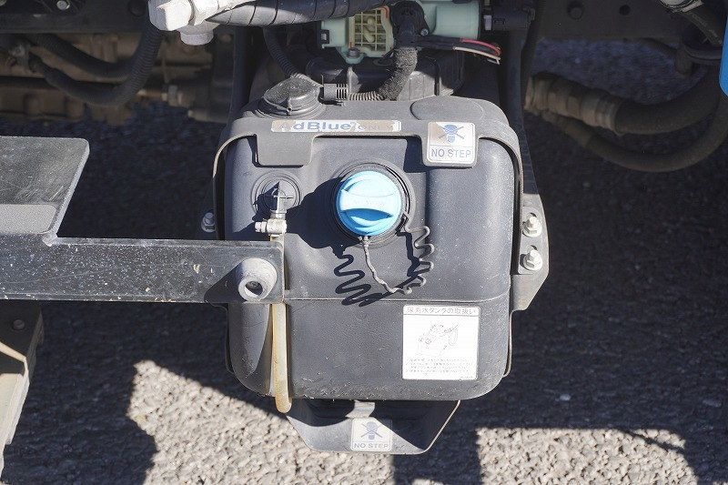 三菱 キャンター TPG-FEA50(2WD)の写真15