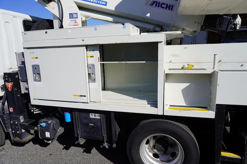 三菱 キャンター TPG-FEA50(2WD)の写真17