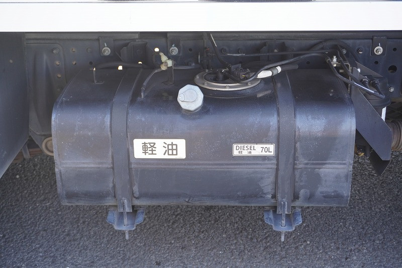 三菱 キャンター TPG-FEA50(2WD)の写真24