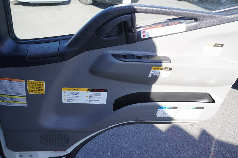 三菱 キャンター TPG-FEA50(2WD)の写真41