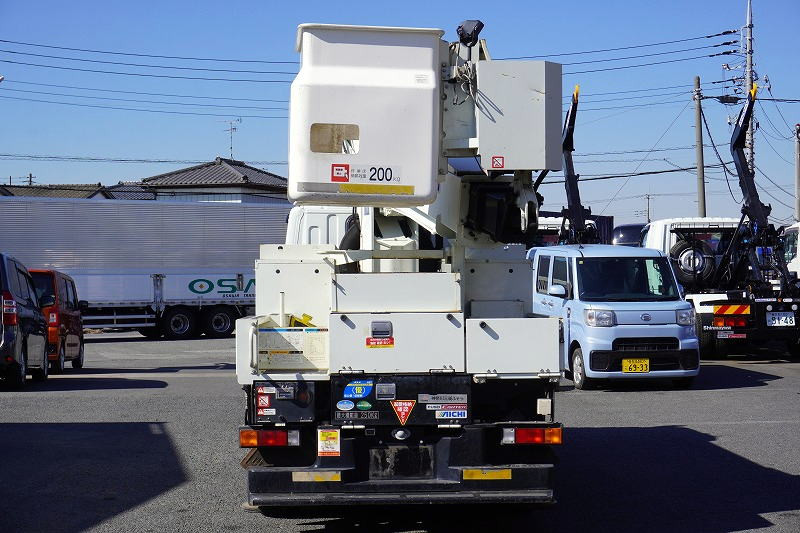 三菱 キャンター TPG-FEA50(2WD)の写真4