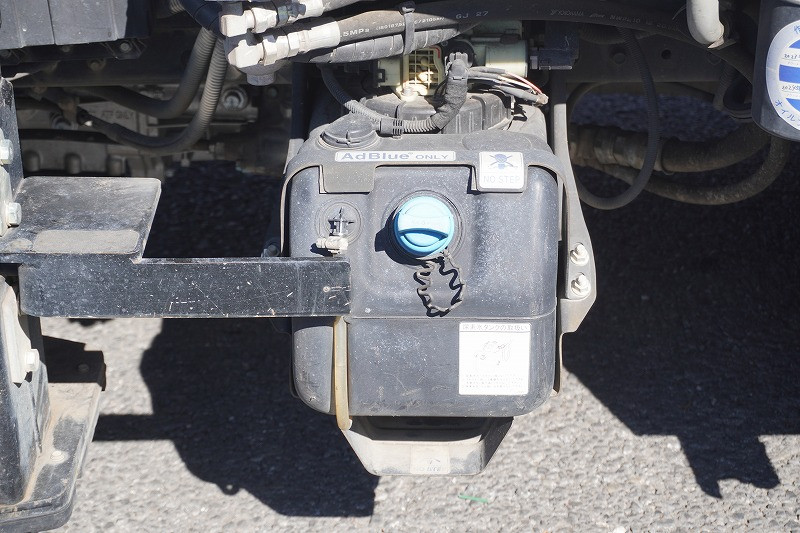 三菱 キャンター TPG-FEA50(2WD)の写真17