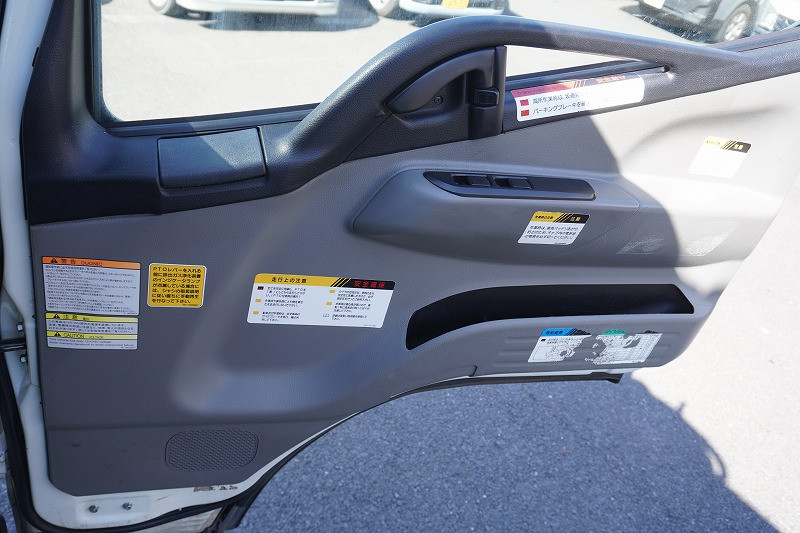 三菱 キャンター TPG-FEA50(2WD)の写真43