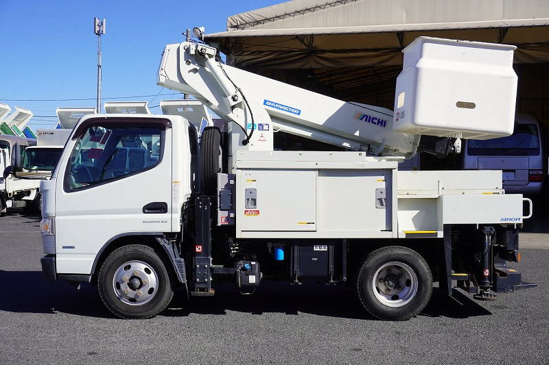 三菱 キャンター TPG-FEA50(2WD)の写真3