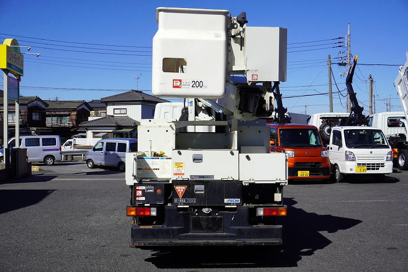 三菱 キャンター TPG-FEA50(2WD)の写真4