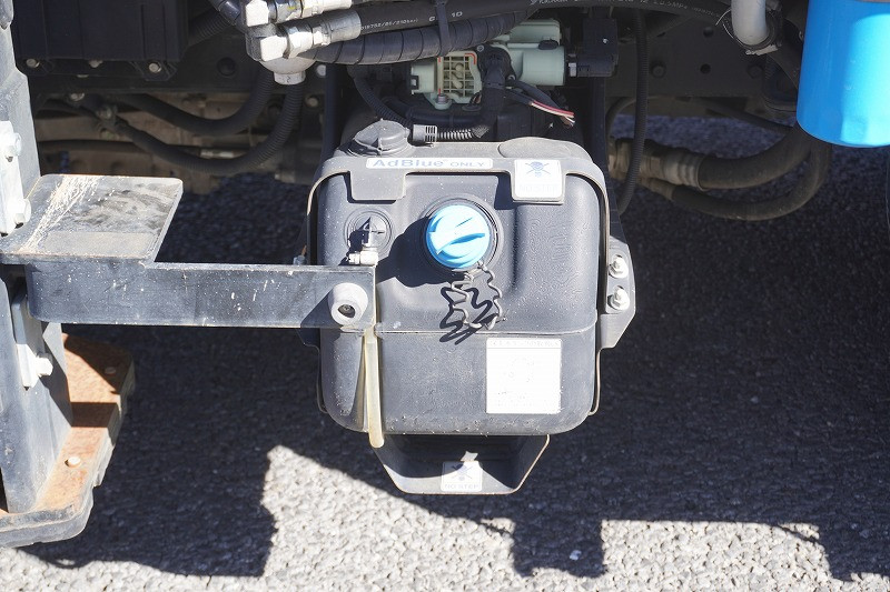 三菱 キャンター TPG-FEA50(2WD)の写真17