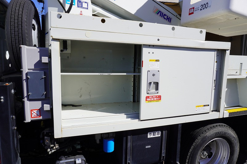 三菱 キャンター TPG-FEA50(2WD)の写真18