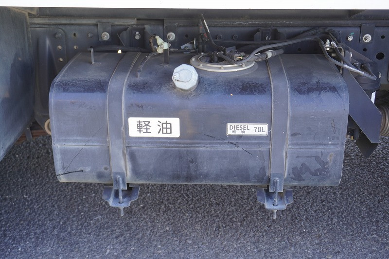 三菱 キャンター TPG-FEA50(2WD)の写真25