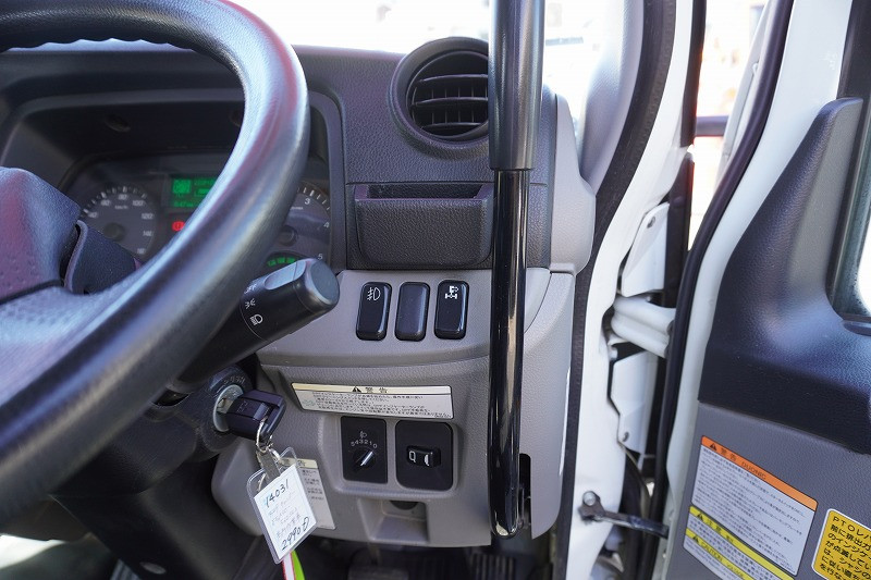 三菱 キャンター TPG-FEA50(2WD)の写真39