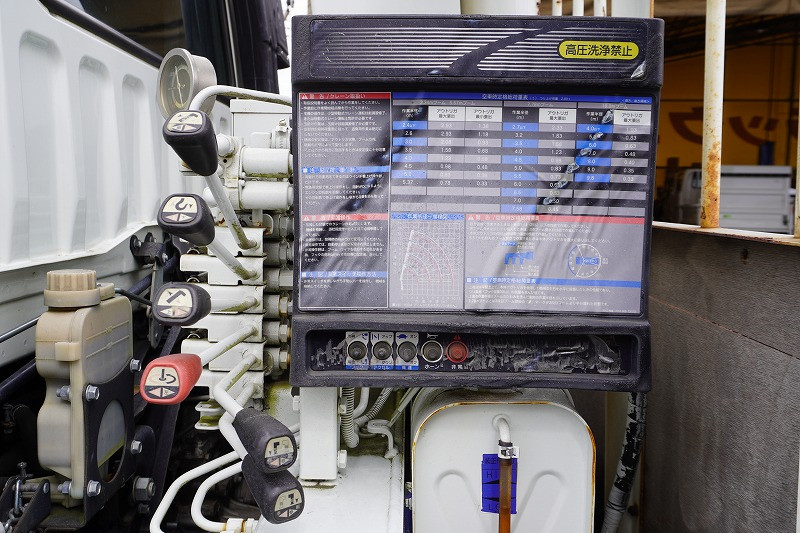 三菱 ファイター 2KG-FK61F(2WD)の写真36