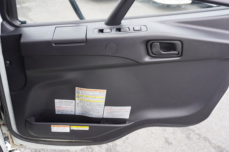 三菱 ファイター 2KG-FK61F(2WD)の写真44