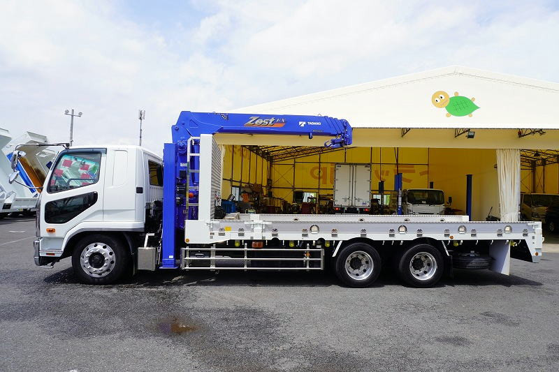 三菱 ファイター 2DG-FQ62Fの写真3