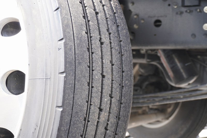 三菱 ファイター 2DG-FQ62Fの写真10