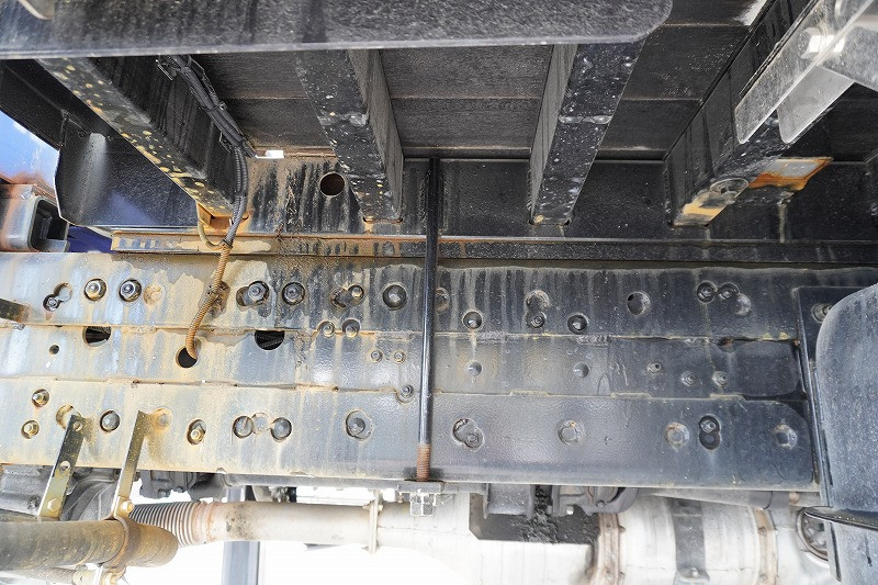 三菱 ファイター 2DG-FQ62Fの写真13