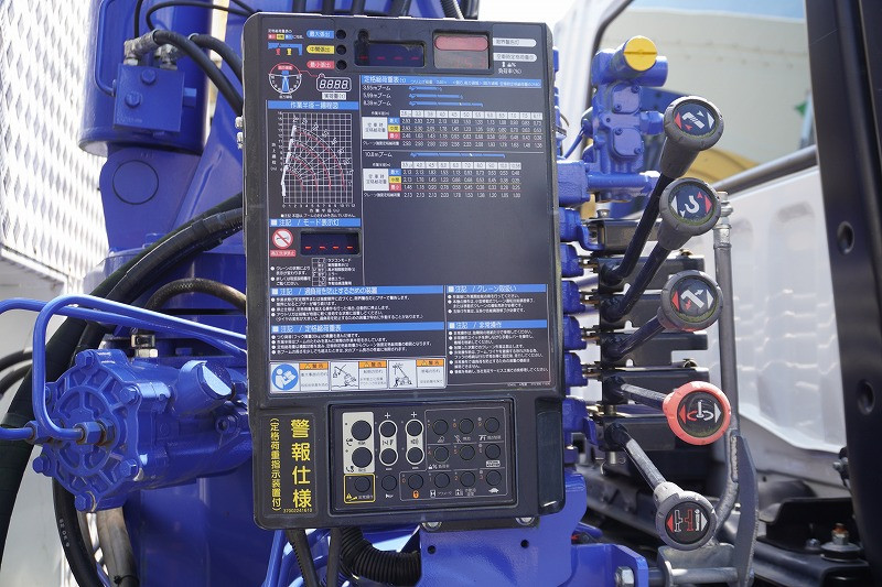 三菱 ファイター 2DG-FQ62Fの写真25