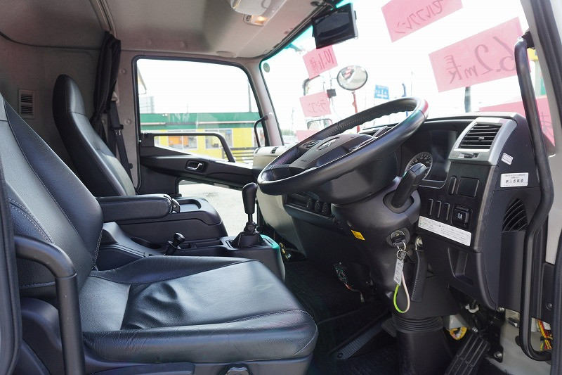 三菱 ファイター 2DG-FQ62Fの写真47