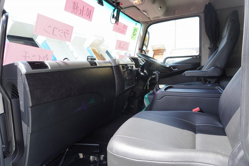 三菱 ファイター 2DG-FQ62Fの写真48