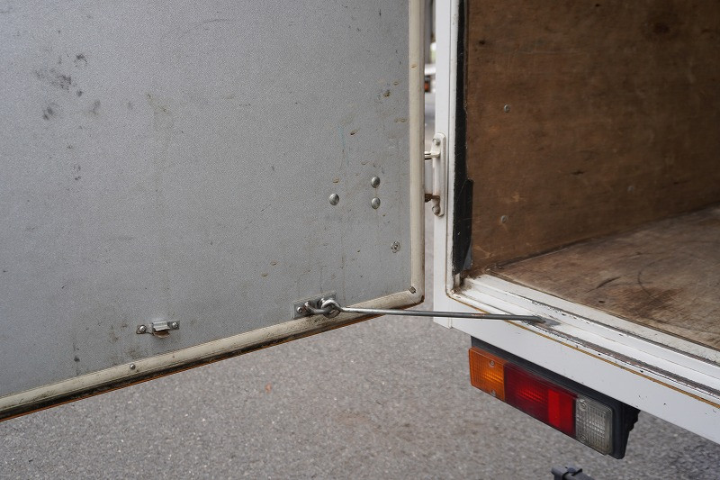 三菱 キャンター 2PG-FEB80(2WD)の写真24