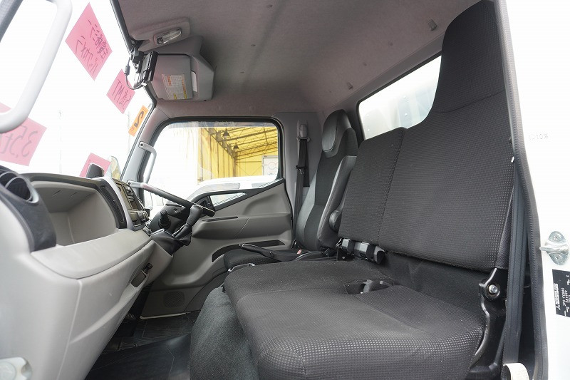 三菱 キャンター 2PG-FEB80(2WD)の写真37