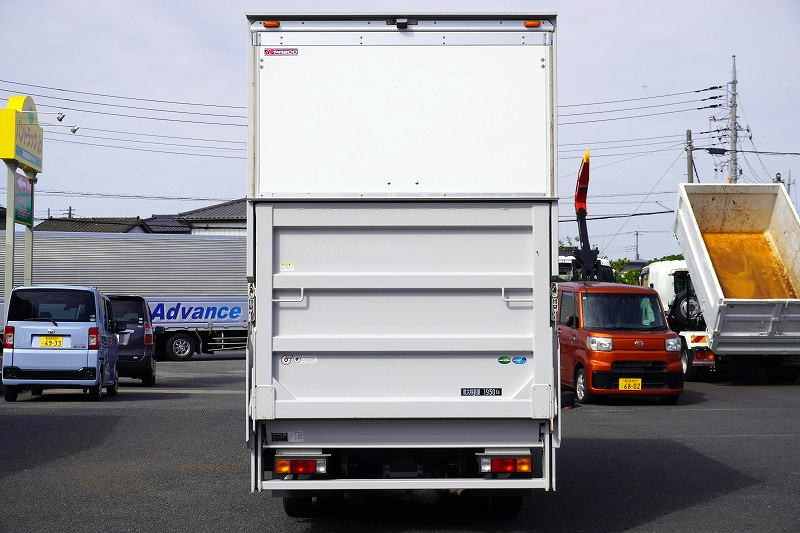 三菱 キャンター 2RG-FBA20(2WD)の写真4