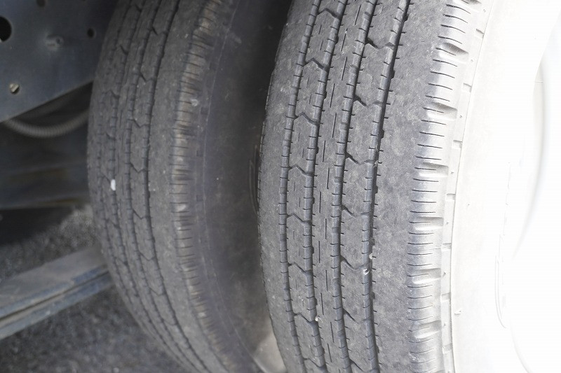 三菱 キャンター 2RG-FBA20(2WD)の写真11