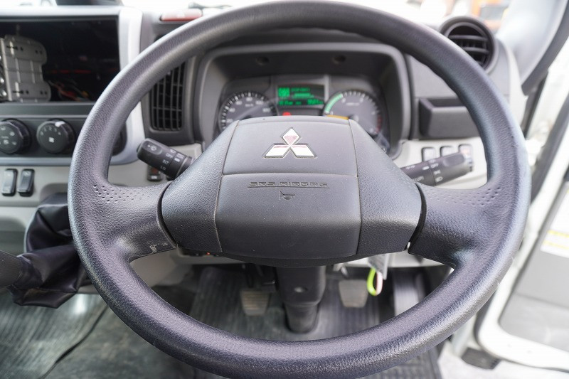 三菱 キャンター 2RG-FBA20(2WD)の写真31