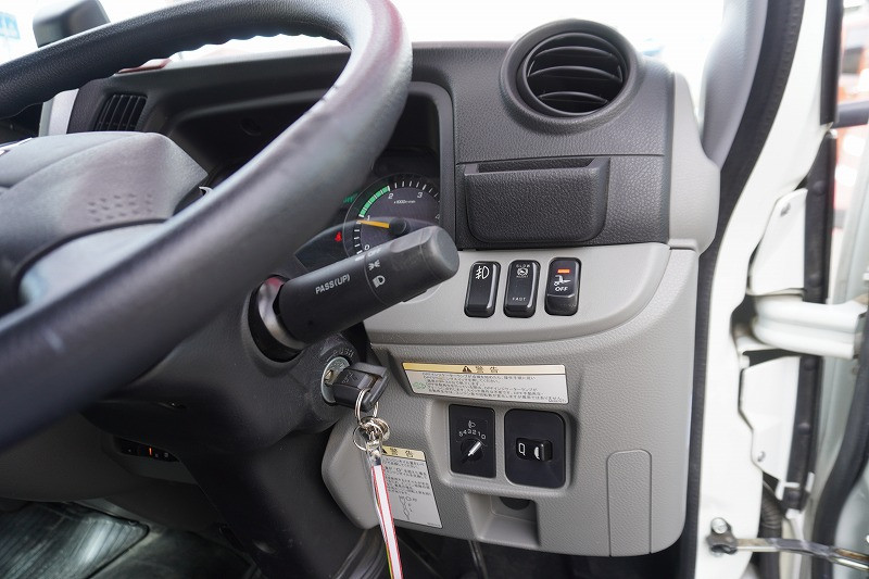 三菱 キャンター 2RG-FBA20(2WD)の写真35