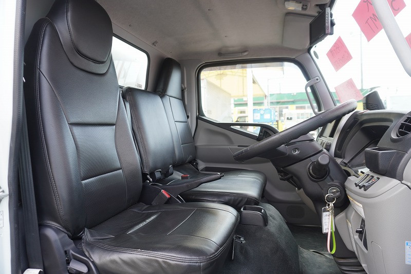 三菱 キャンター 2RG-FBA20(2WD)の写真38