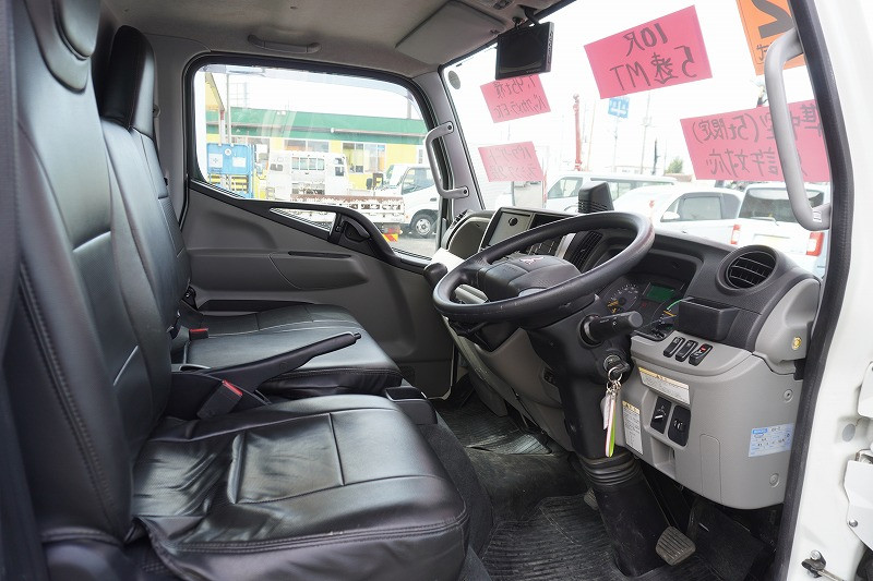 三菱 キャンター 2RG-FBA20(2WD)の写真39